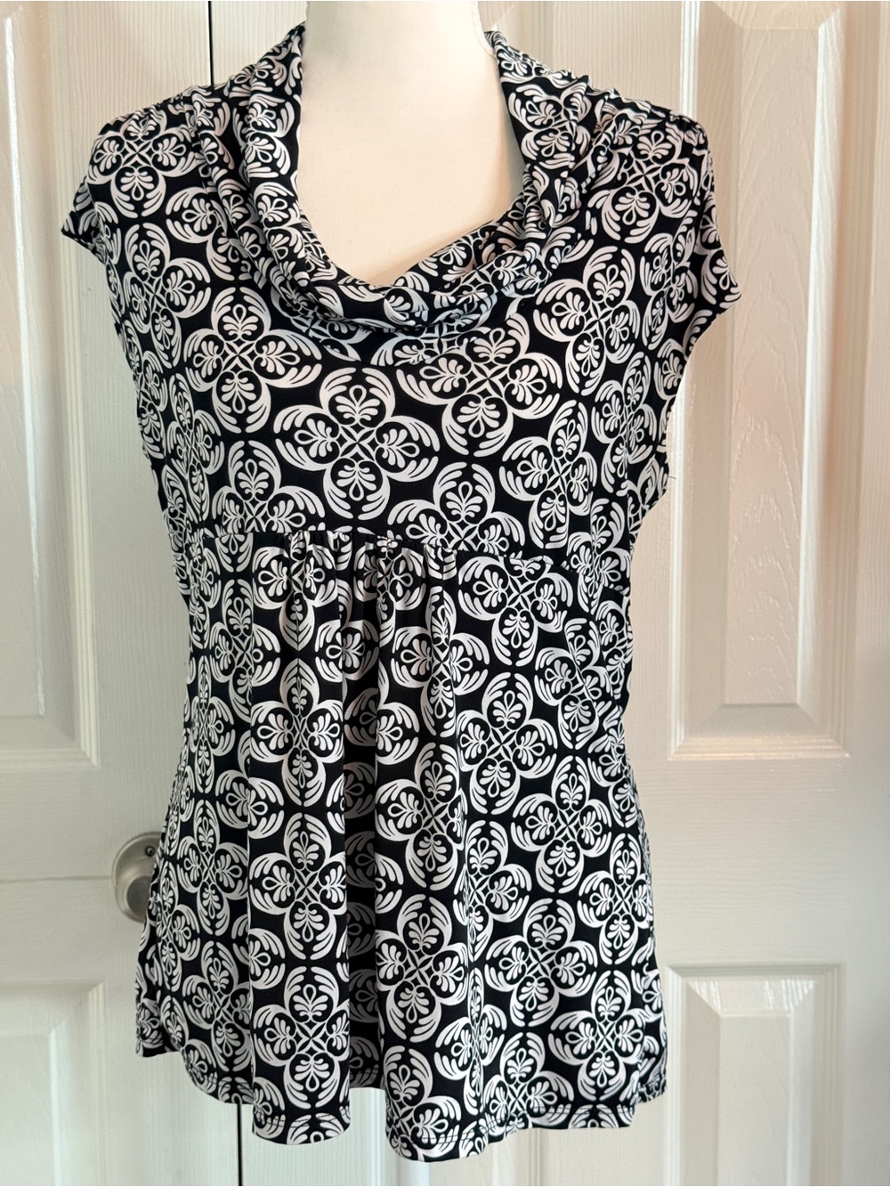 White House Black Market Geometric Medallion Cowl Neck Babydoll Top Blouse M